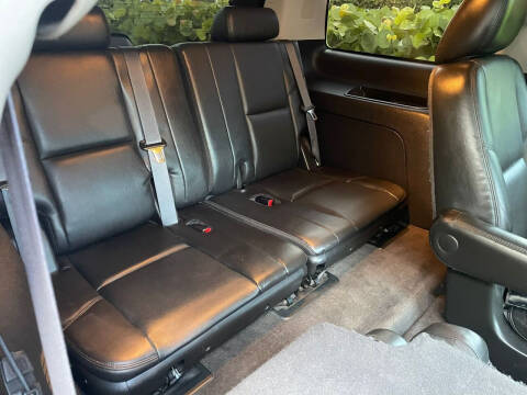 2011 Cadillac Escalade Premium