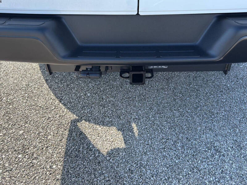 2025 Chevrolet Express 2500