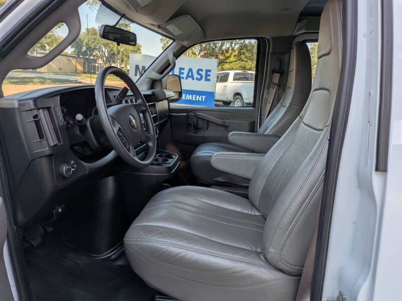 2023 Chevrolet Express 2500