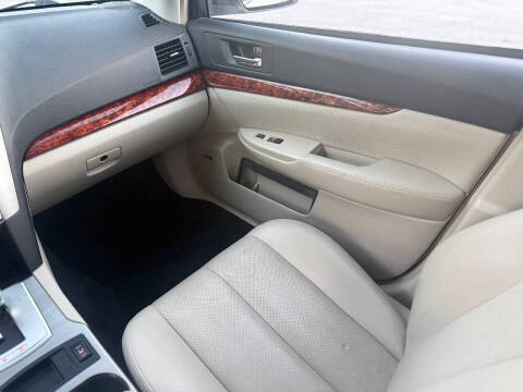 2011 Subaru Outback 2.5i Limited