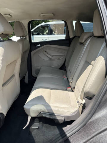 2017 Ford Escape SE