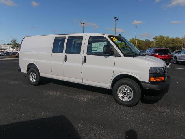 2026 GMC Savana 2500