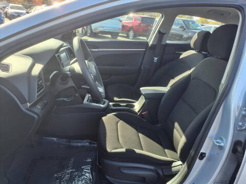 2019 Hyundai Elantra SE