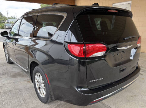 2020 Chrysler Pacifica Touring L