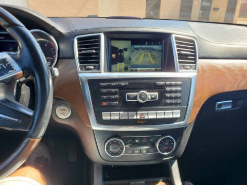 2014 Mercedes-Benz GL-Class GL 550 4MATIC