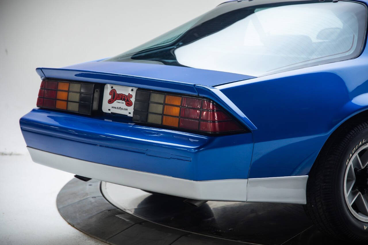 1989 Chevrolet Camaro 23
