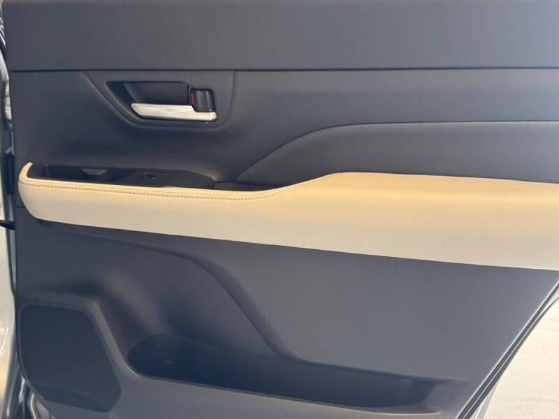 2024 Toyota Grand Highlander Hybrid XLE