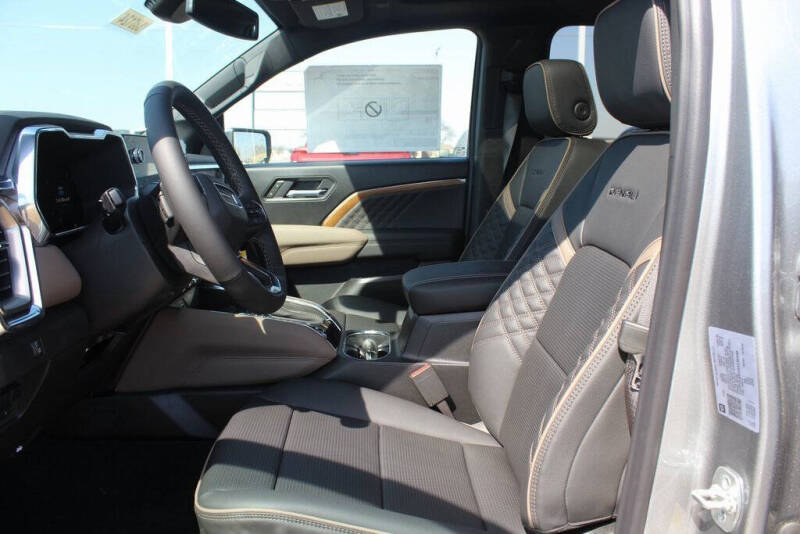 2025 GMC Canyon Denali