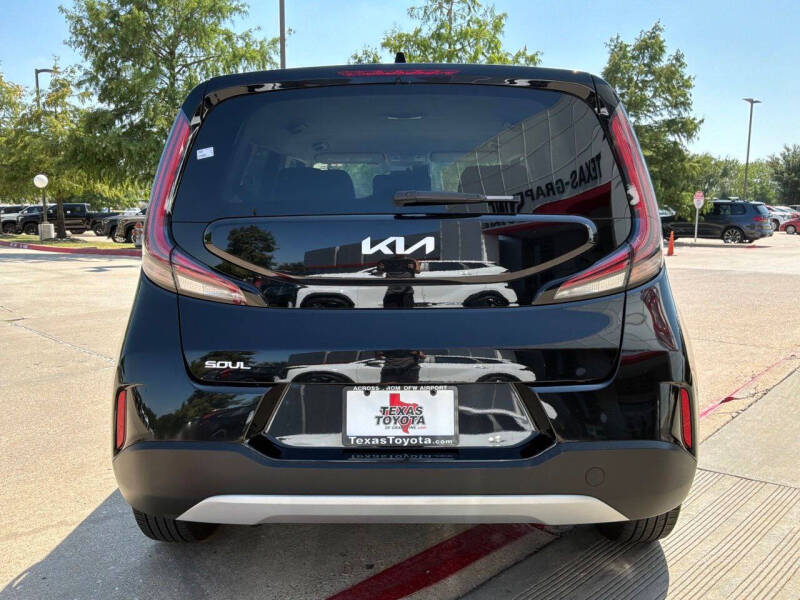 2025 Kia Soul LX