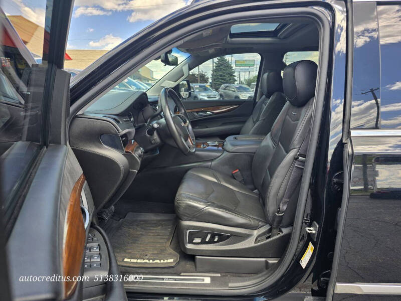 2017 Cadillac Escalade Luxury
