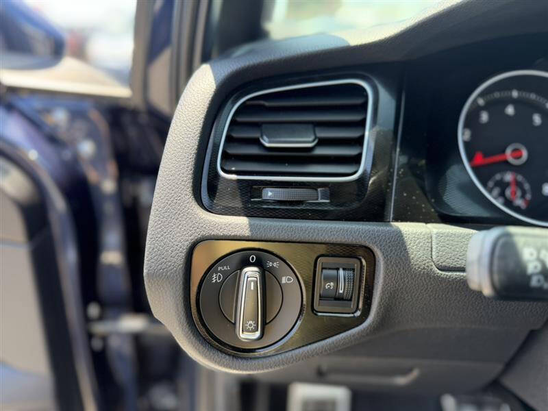 2017 Volkswagen Golf GTI S