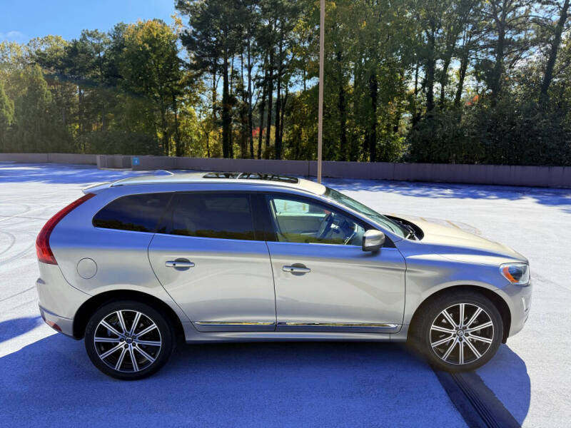 2015 Volvo XC60 T5 Drive-E Platinum