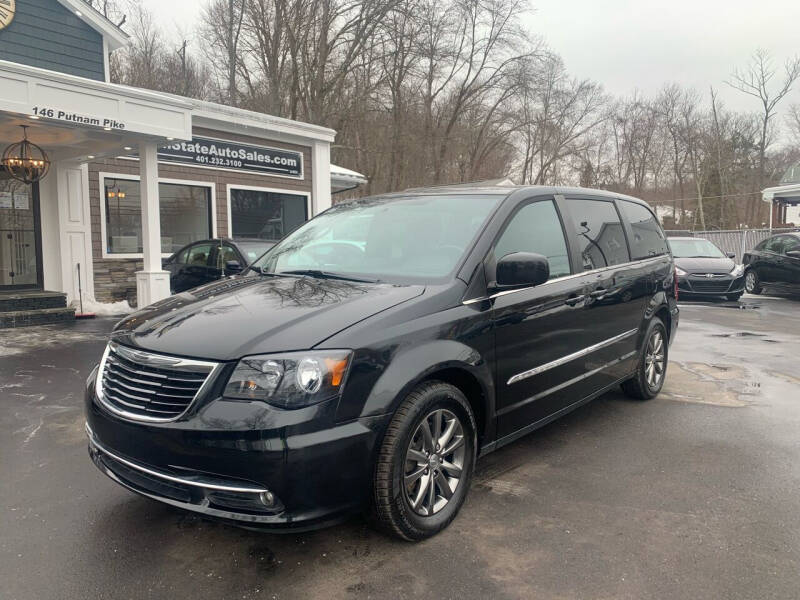 2015 Chrysler Town and Country for sale at Ocean State Auto Sales in Johnston RI