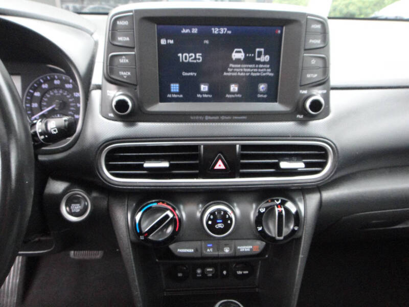 2021 Hyundai Kona SEL Plus