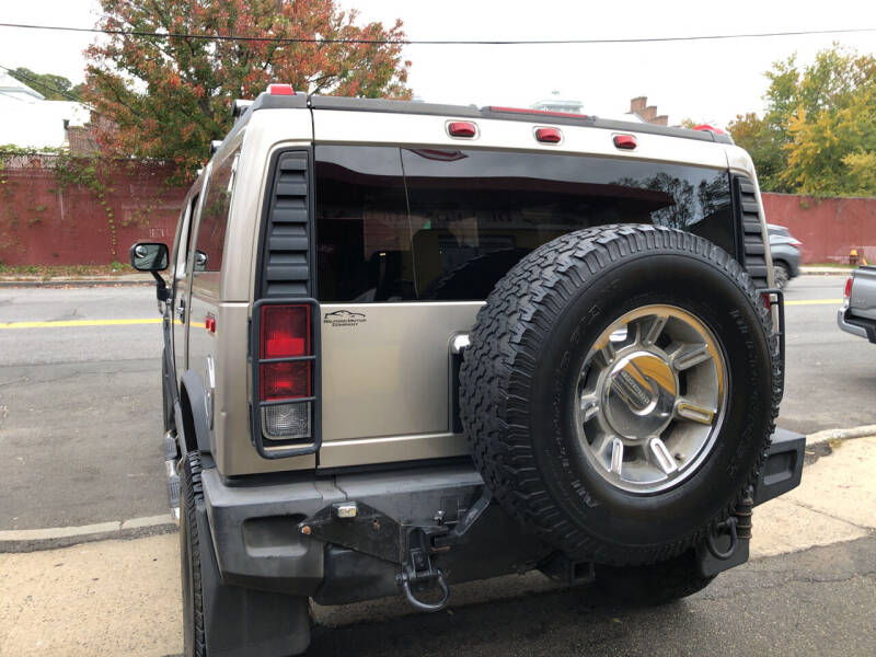 2005 HUMMER H2 Lux Series