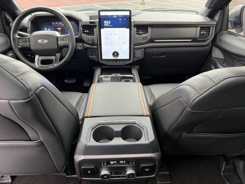 2023 Ford Expedition Platinum