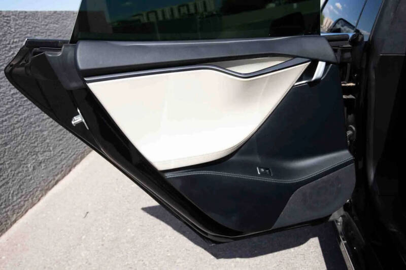 2020 Tesla Model S