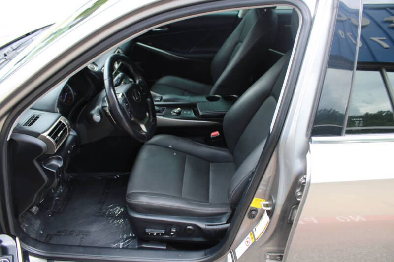 2016 Lexus IS 200t