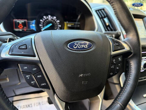 2017 Ford Edge Titanium