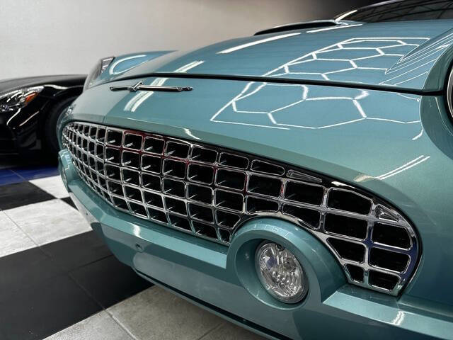 2002 Ford Thunderbird Deluxe