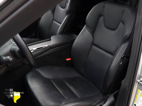 2020 Volvo XC90 T5 Momentum