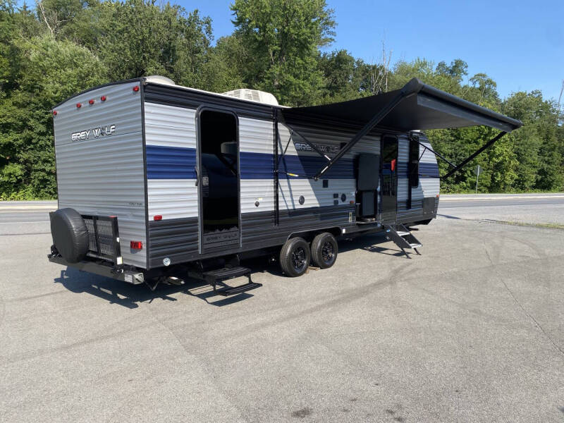 2021 Forest River Cherokee Grey Wolf 26DBH