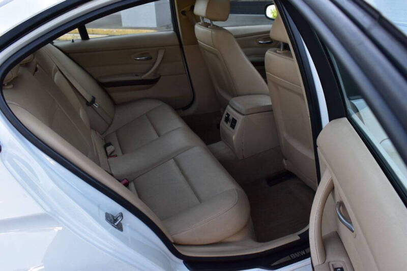 2011 BMW 3 Series 328i