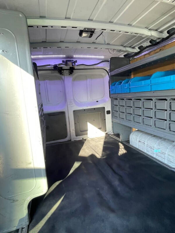 2016 Nissan NV 2500 HD SV