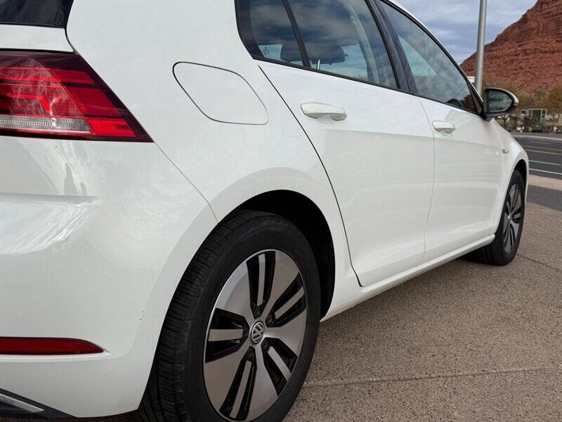 2017 Volkswagen e-Golf SE