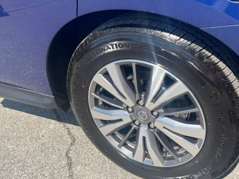 2020 Nissan Pathfinder S