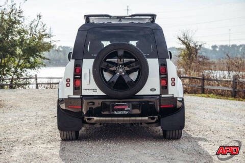 2022 Land Rover Defender 110 X-Dynamic HSE