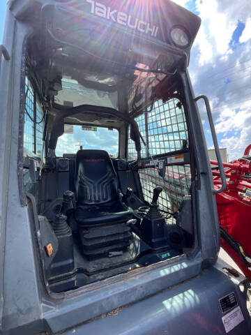 2019 Takeuchi  TL12R2 Skidsteer and Mulcher
