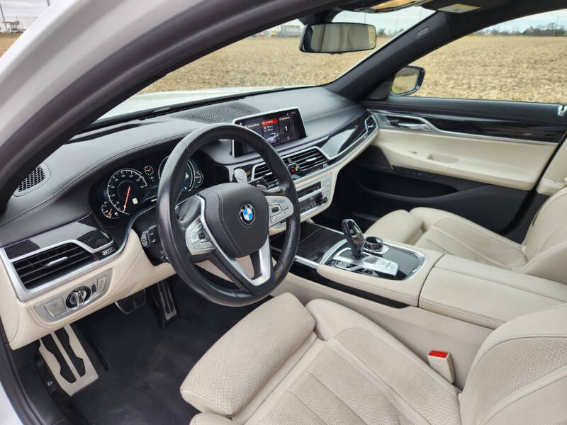 2019 BMW 7 Series 740i xDrive