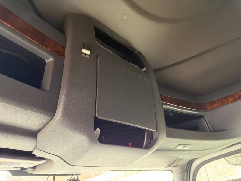 2022 International LT625