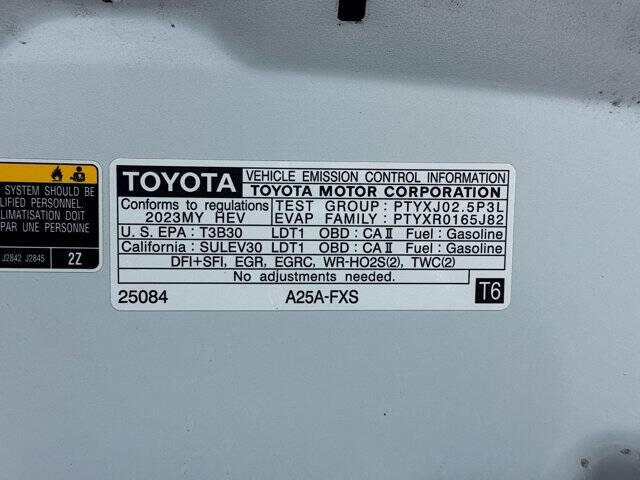 2023 Toyota Venza LE