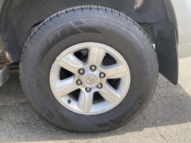 2006 Toyota Sequoia SR5