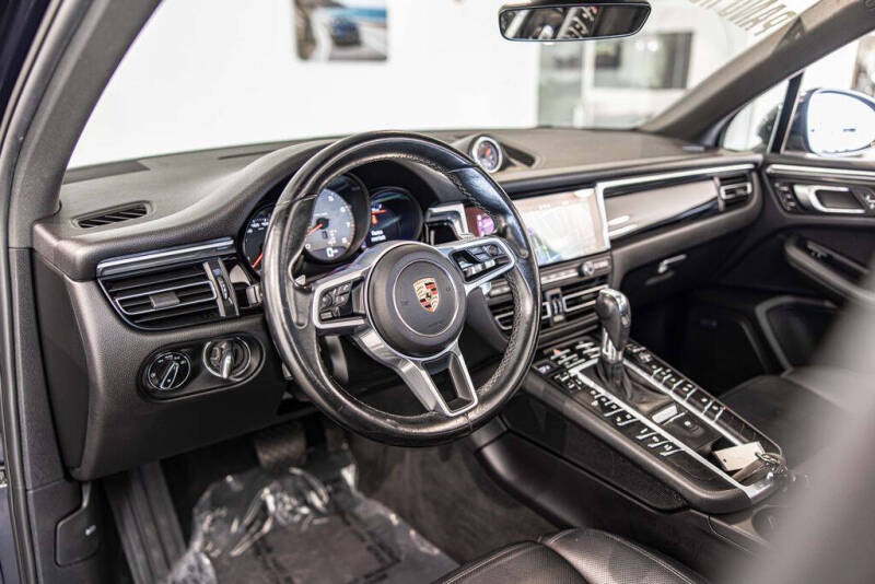 2021 Porsche Macan S