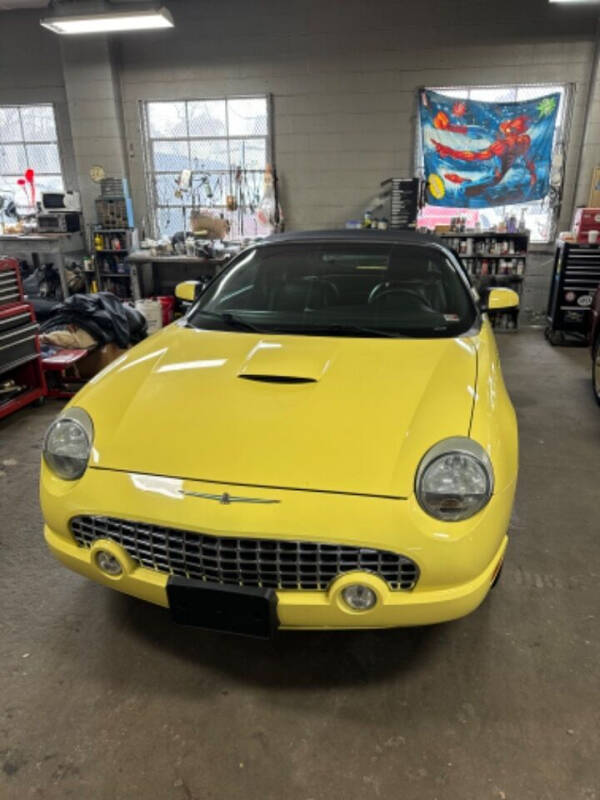 2002 Ford Thunderbird Deluxe