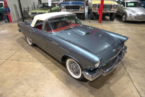 1957 Ford Thunderbird