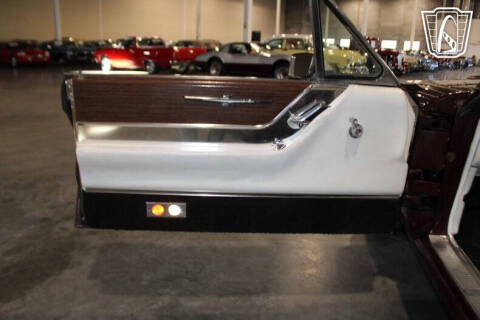 1964 Ford Thunderbird