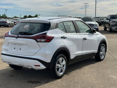 2025 Nissan Kicks Play S