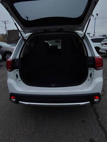 2017 Mitsubishi Outlander SE