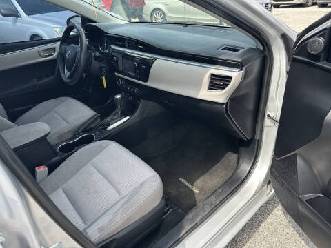 2015 Toyota Corolla LE