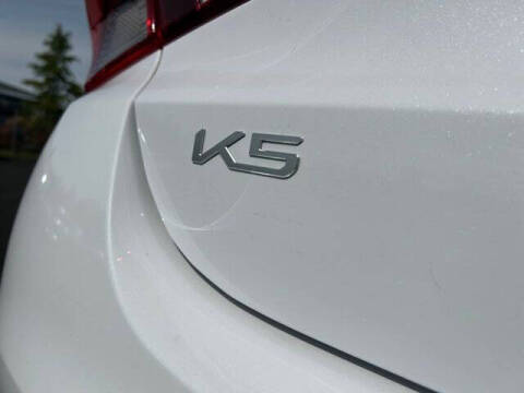 2024 Kia K5 EX
