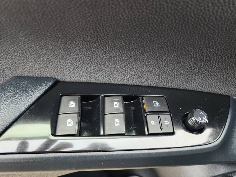 2016 Toyota Prius Three