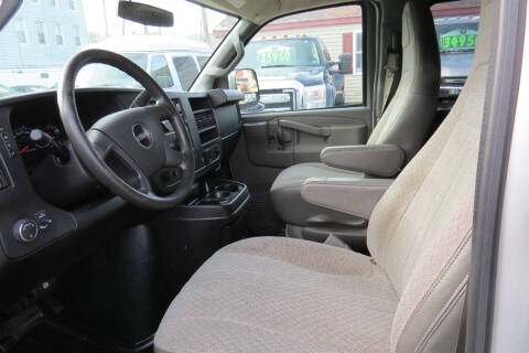 2017 GMC Savana 2500