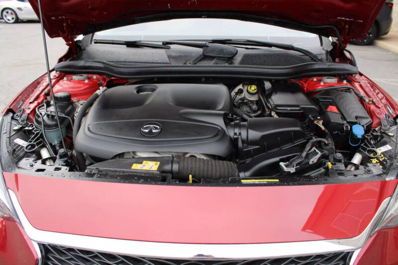 2017 Infiniti QX30 Premium