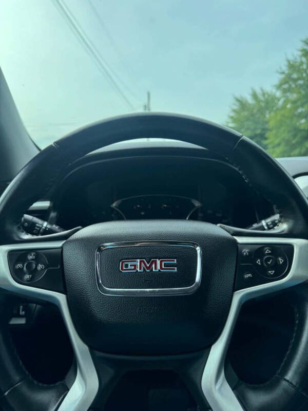 2019 GMC Acadia SLT-1