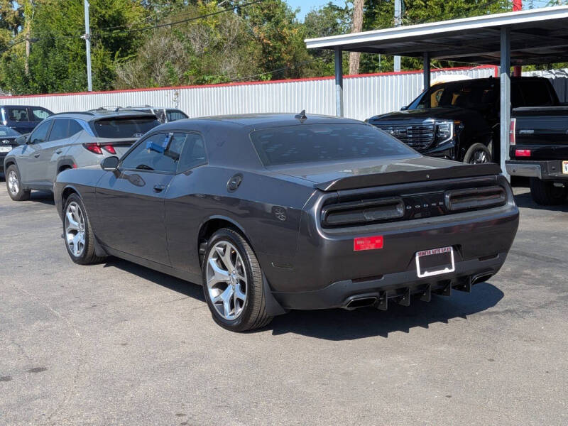 2015 Dodge Challenger SXT Plus