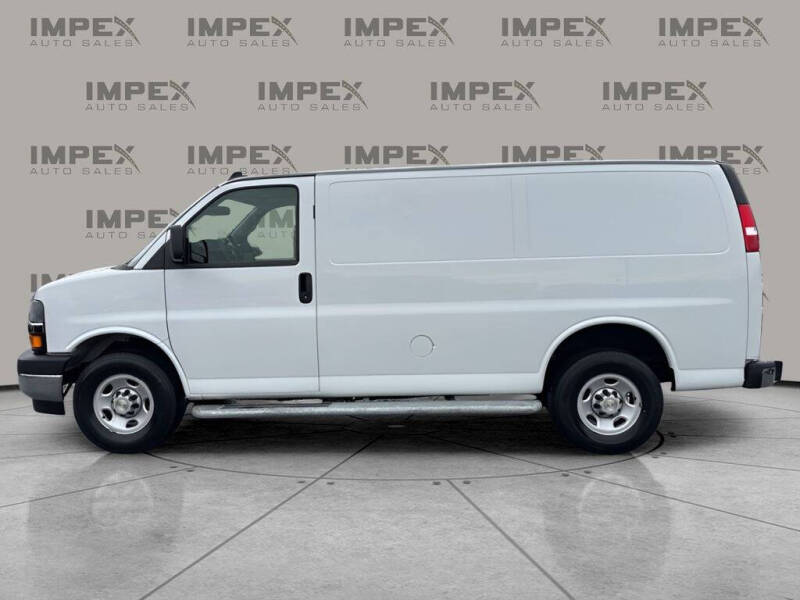 2024 Chevrolet Express 2500